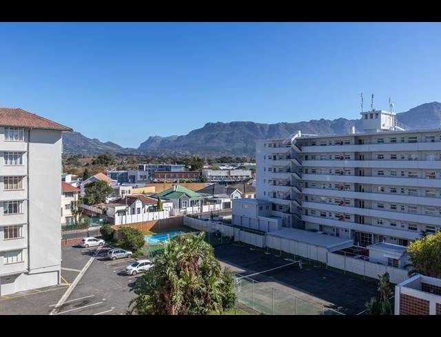 2 BEDROOM APARTMENT FOR SALE IN PLUMSTEAD